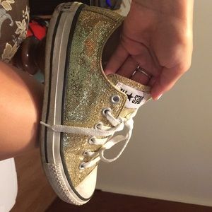 Gold converse